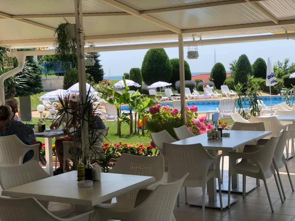 Riviera Complex 6 Hotel Sveti Vlas Exterior foto